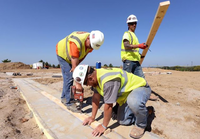 ways technology making construction sites safer more efficient