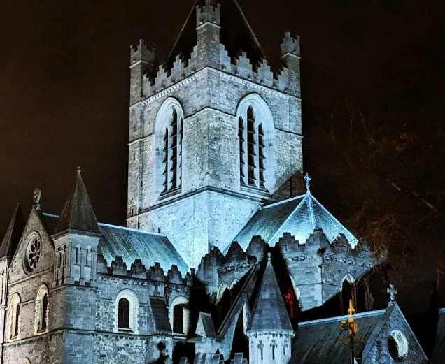 Viking Tour Dublin: Christ Church Cathedral at night