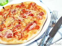 Pizza cu bacon, muschi file si sunca de Praga