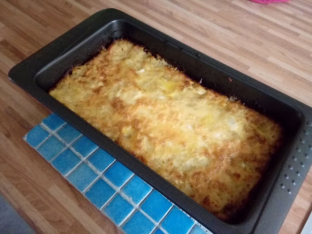 Pastel de patata con bacalao y gambas