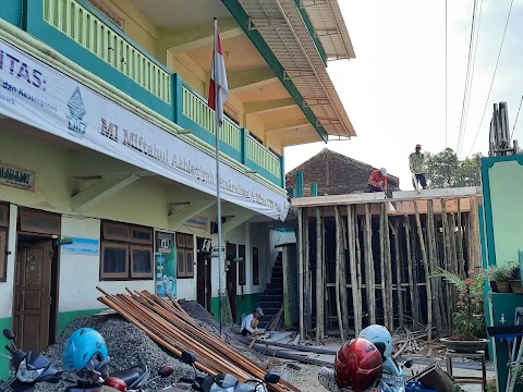 Gedung baru, Semangat baru