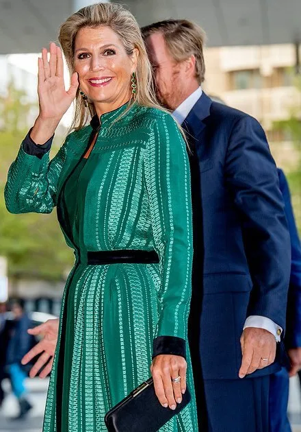 Queen Maxima wore a green Atlantis geometric-jacquard silk-blend dress from Zeus+Dione, and black sandals from Gianvito Rossi