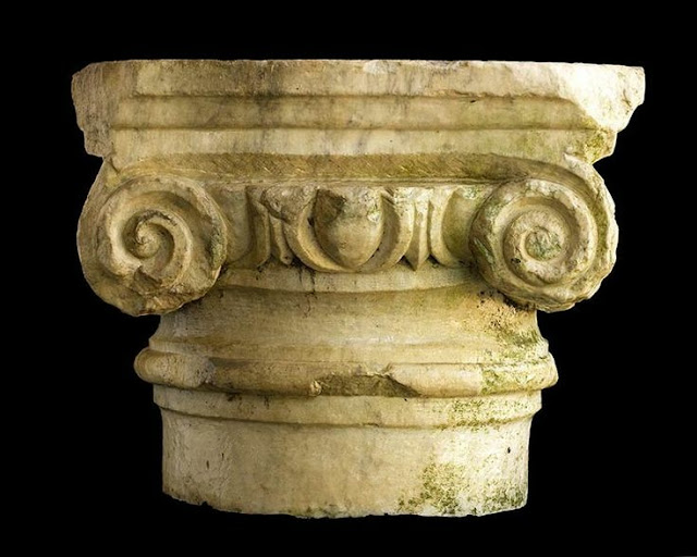 Capitelli