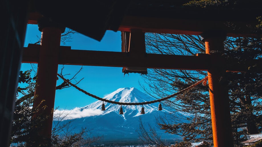 Mountain Japanese Shrine Gate 4K #4360b Wallpaper