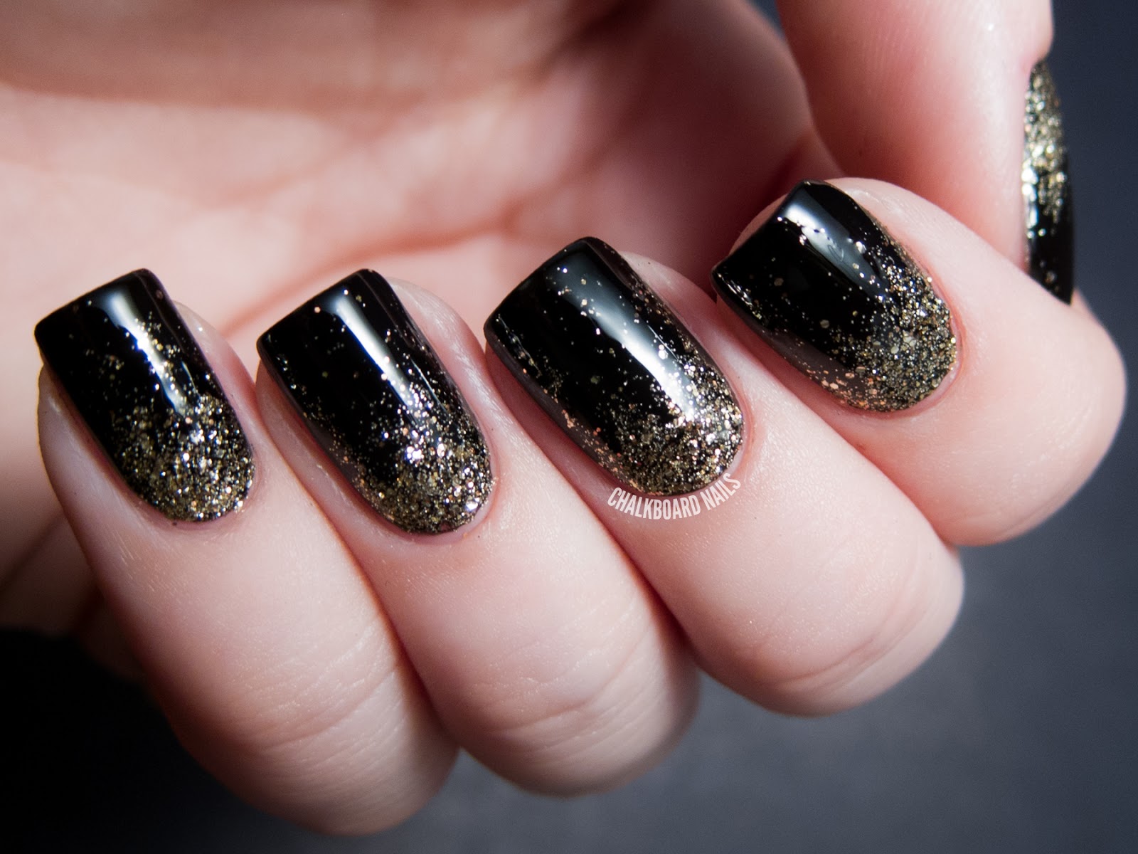 Black and Gold Glitter Nails - wide 5