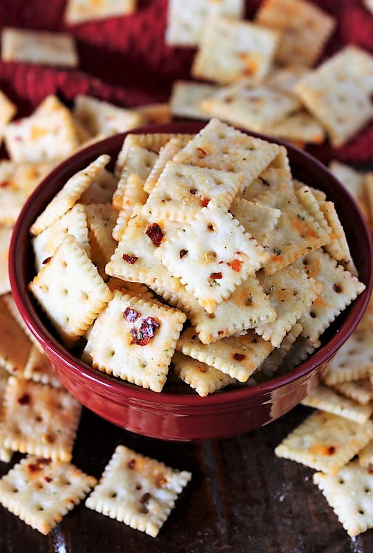 Fire Crackers! (Super Easy Seasoned Saltines) The Kitchen is My