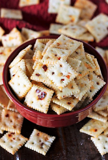 Fire Crackers! (Super Easy Seasoned Saltines)-image