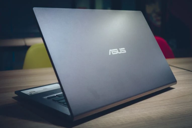 Review Asus Vivobook 14 A416, Laptop Semua Kalangan yang Ideal untuk Work From Home