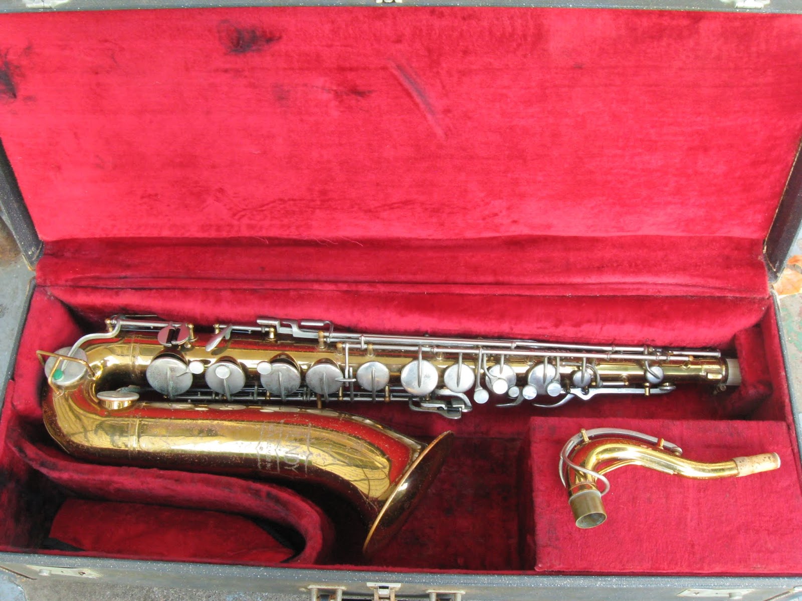 Abracadabra's Musical Instrument Repair Bundy tenor sax