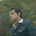 Tem conceito, coesão, aclamação e narração de Rosalía no trailer do novo clipe de Harry Styles, “Adore You”