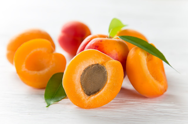 Buah Penurun Darah Tinggi yang Mudah Ditemukan di Sekitar Kita Buah Penurun Darah Tinggi yang Mudah Ditemukan di Sekitar Kita