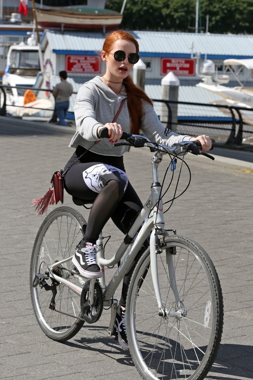 Madelaine Petsch & Adelaide Kane // Bike the Vancouver Seawall around