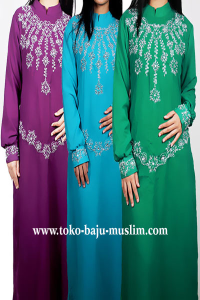 Memiliki Model Baju Muslim Wanita Ala Timur Tengah | Model Baju Muslim