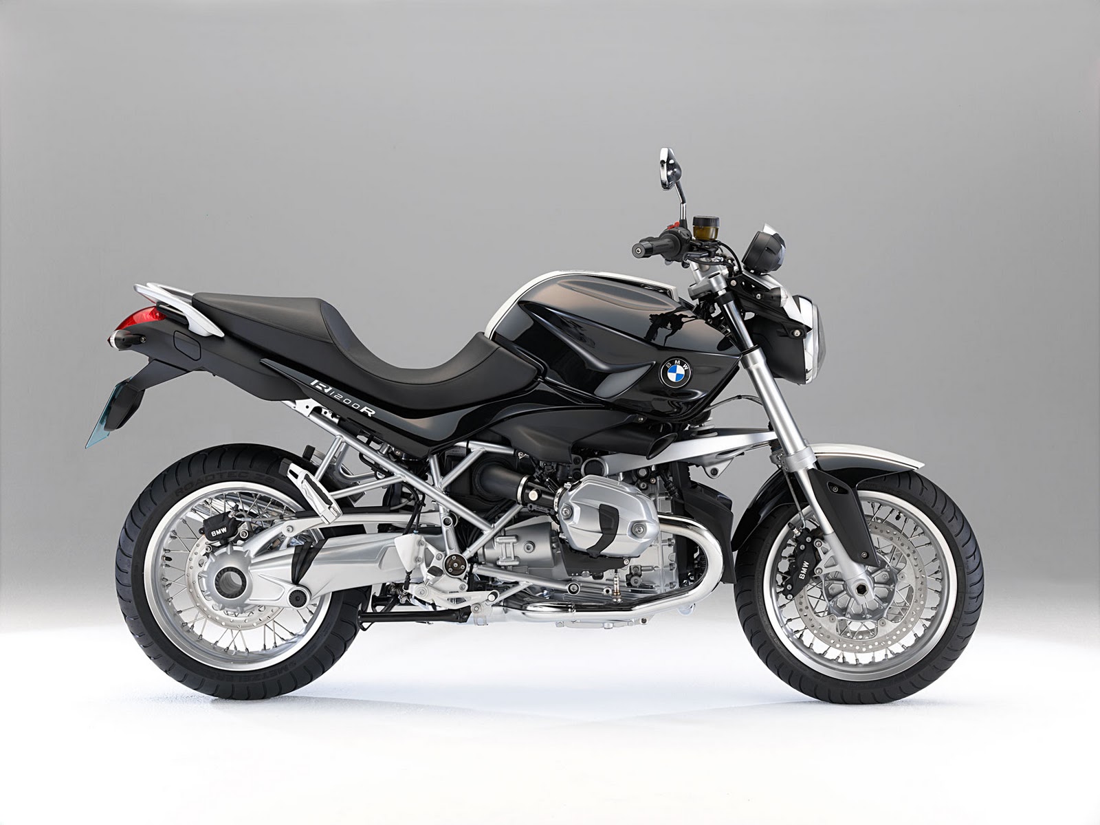 BMW Motorcycle Pictures: BMW R1200R Classic