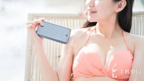 Chùm ảnh hot girl nóng bỏng bên Samsung Galaxy Note II. Chuyên mục Người đẹp và công nghệ