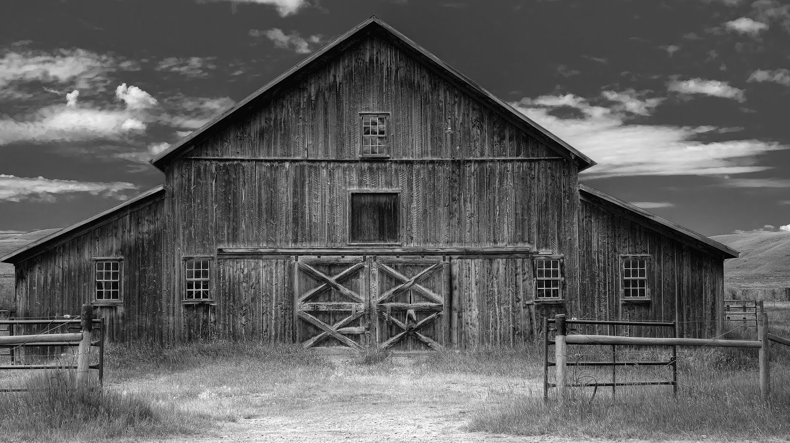 Sealed in Time 42 Incredible Vintage Photos of Antique Barns