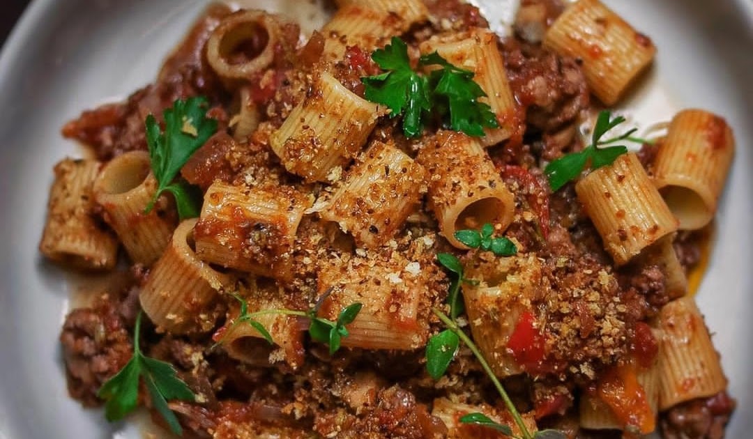Fat Pasta Tubes with Sausage Fennel and Chipotle