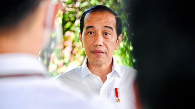 Jokowi-Minta-Warga-Aktif-Mengkritik-Aktivis-Lah-Aku-Kok-Malah-Dideportasi