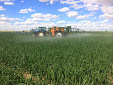 Amazone_UX4200trailedfield_sprayer