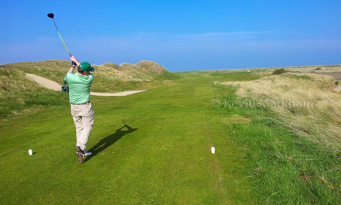 Hooked: Ireland's Golf Courses: The Island in Glorious April