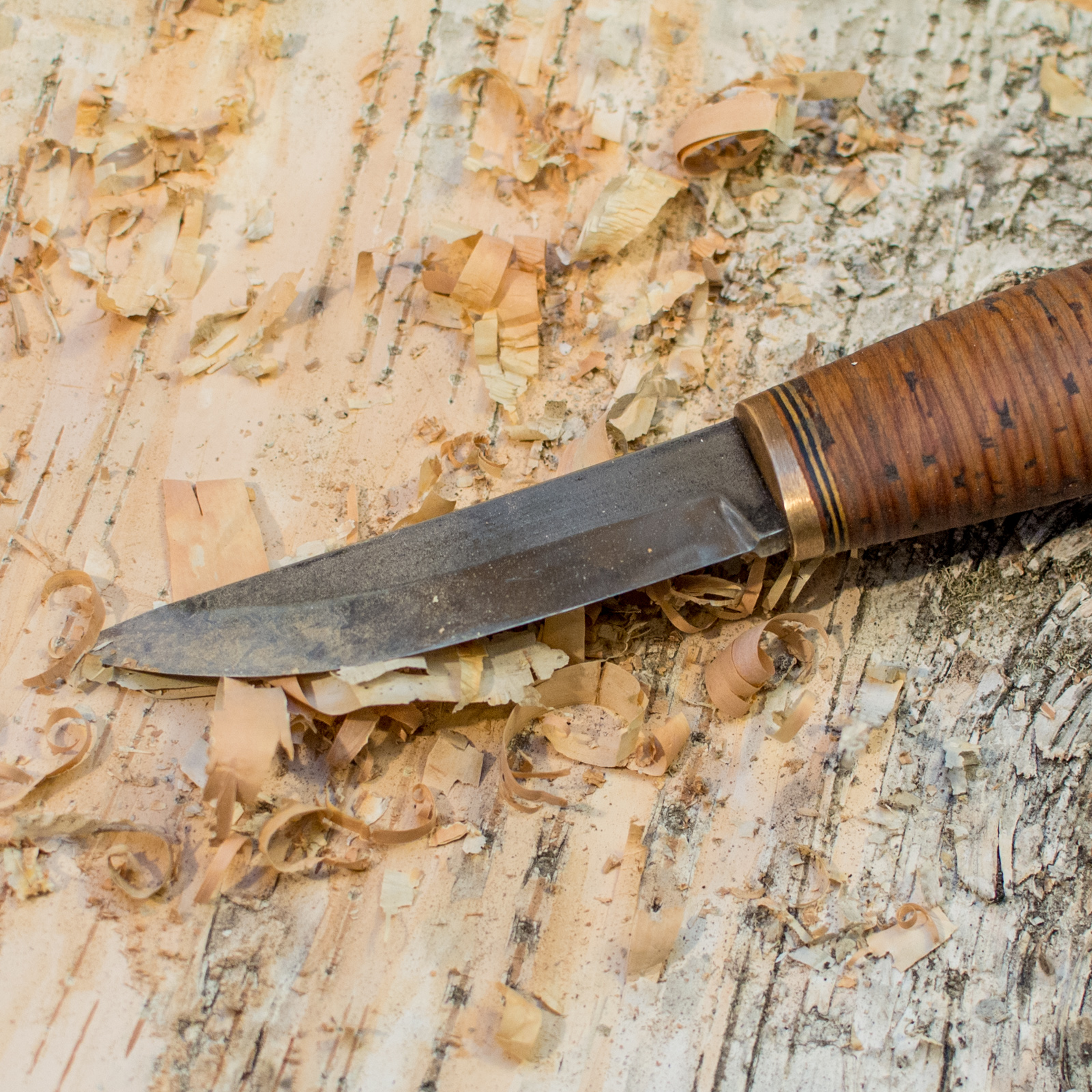 Knifemaking for beginners Project 4 Birch Bark Handle for a Puukko