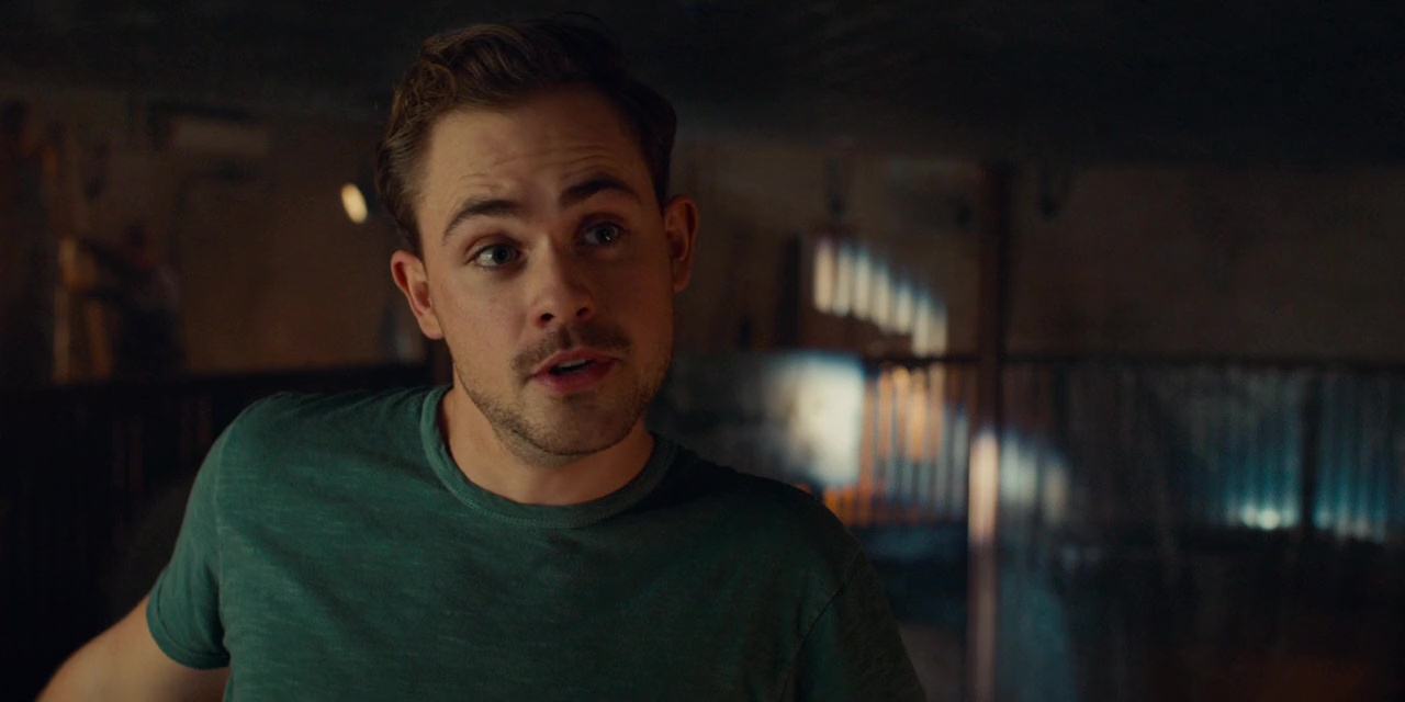 Dacre Montgomery Films Et Programmes Tv ausCAPS: Dacre Montgomery shirtless in The Broken Hearts Gallery