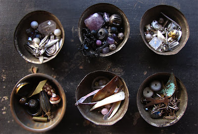 Jewelry supplies divided into small tins - Sparrow Salvage Sparrow Slavage - thinking inside the tin