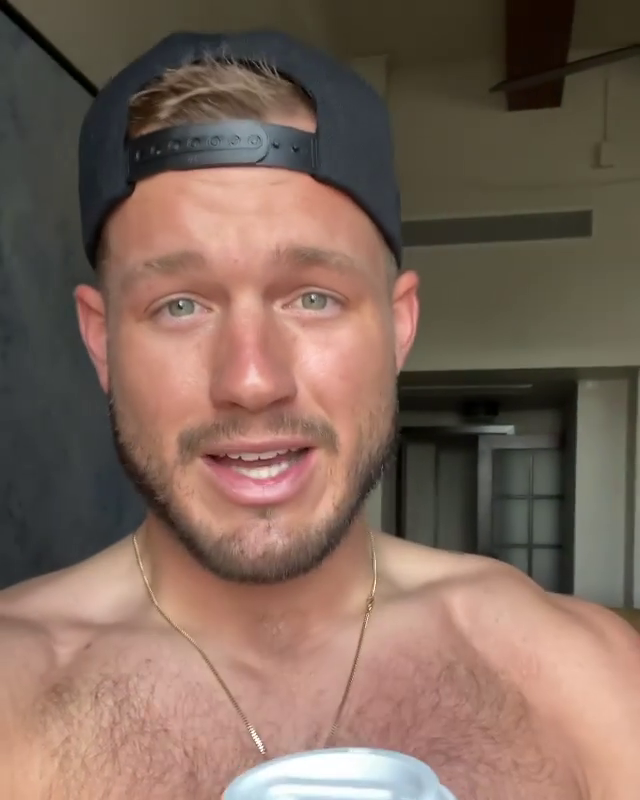 ausCAPS Colton Underwood shirtless on Instagram