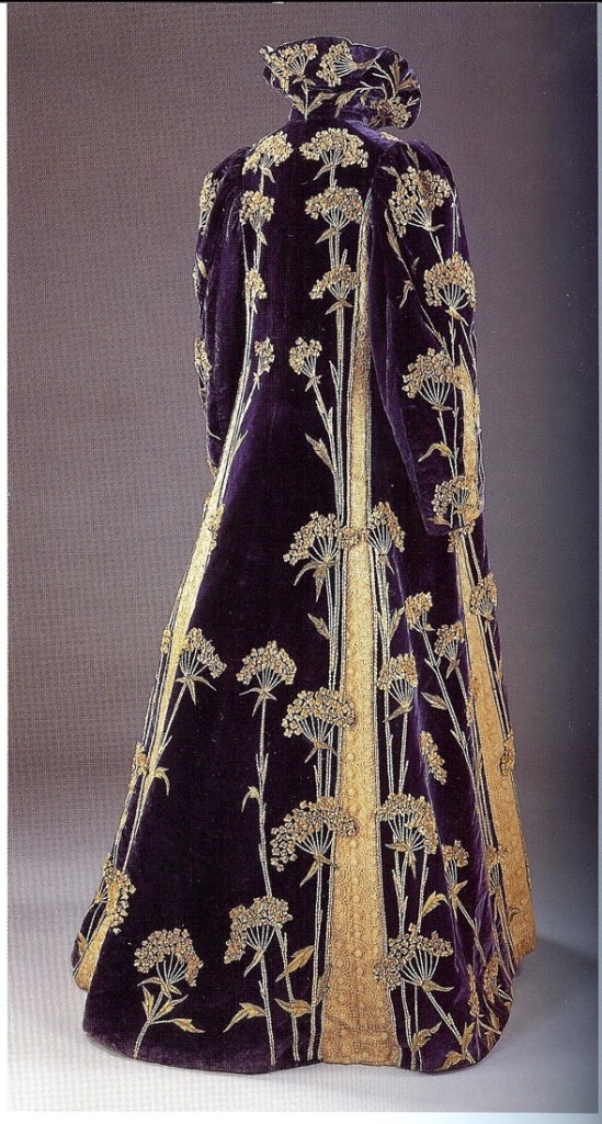 Opera coat Clearance