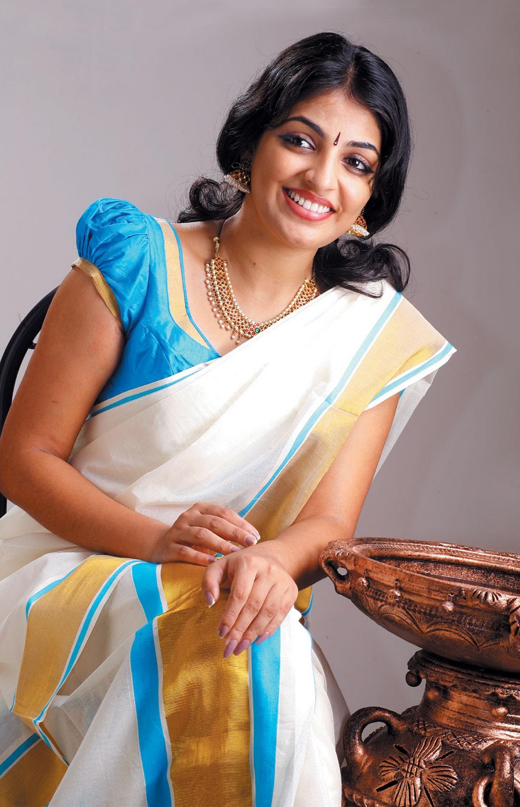 Indian Actresses Mythili Mallu Actress indian-actresses-mythili-mallu-actress