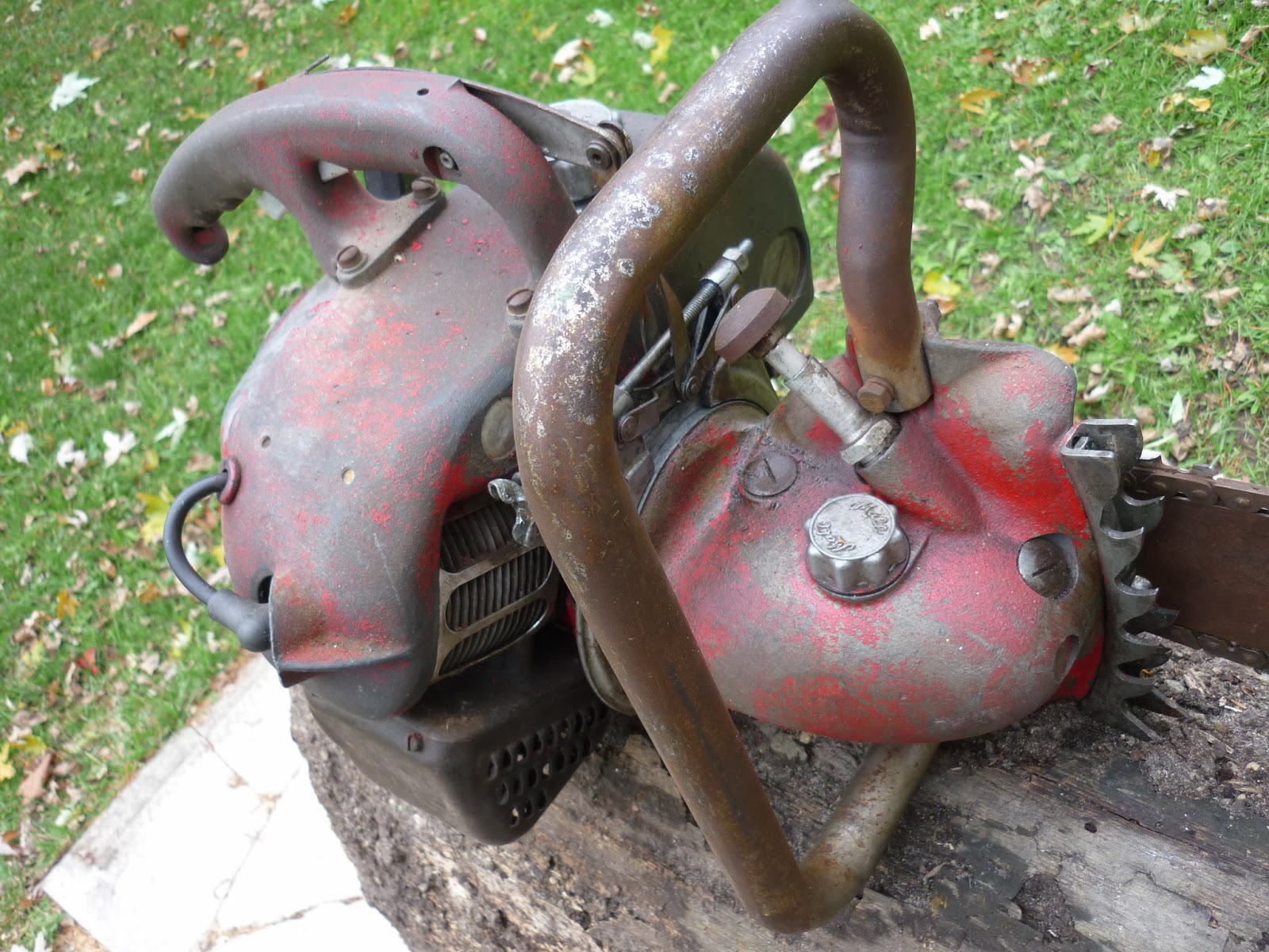 VINTAGE CHAINSAW COLLECTION MALL 12A LATER AND NEWER MODELS.