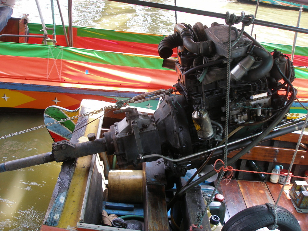 タイ旅行 絶対にプロペラシャフトから水漏れしない船 船と車 DIY Tomiのブログ