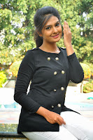 HeyAndhra Neha Deshpande Latest Sizzling Stills HeyAndhra.com