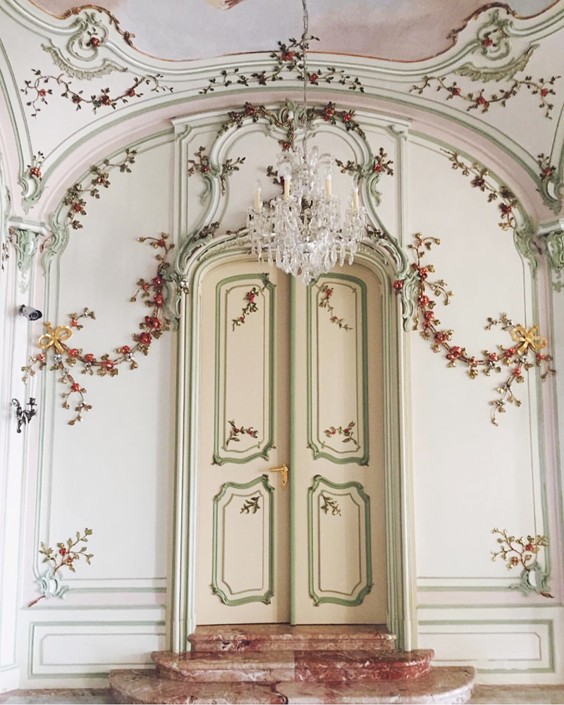 Colour Story: Dusky Pinks for Springtime in Spain