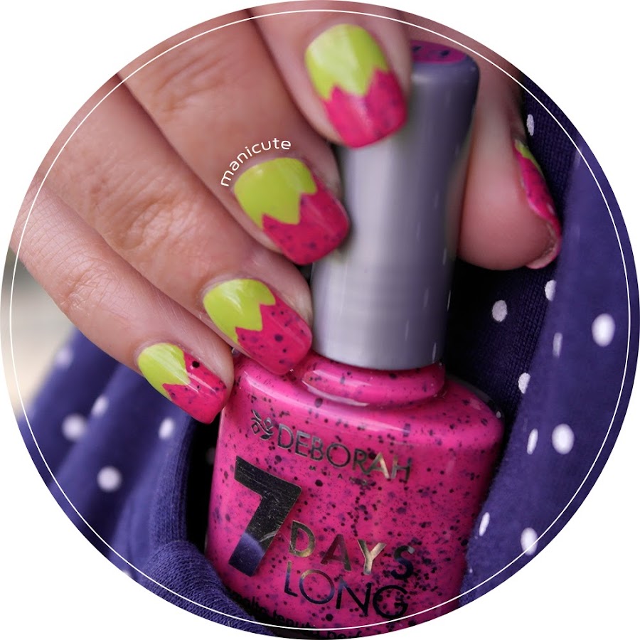 uñas de fresa strawberry nails