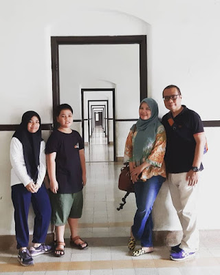 wisata museum transportasi kereta api lawang sewu semarang nurul sufitri mom lifestyle blogger traveling culinary review