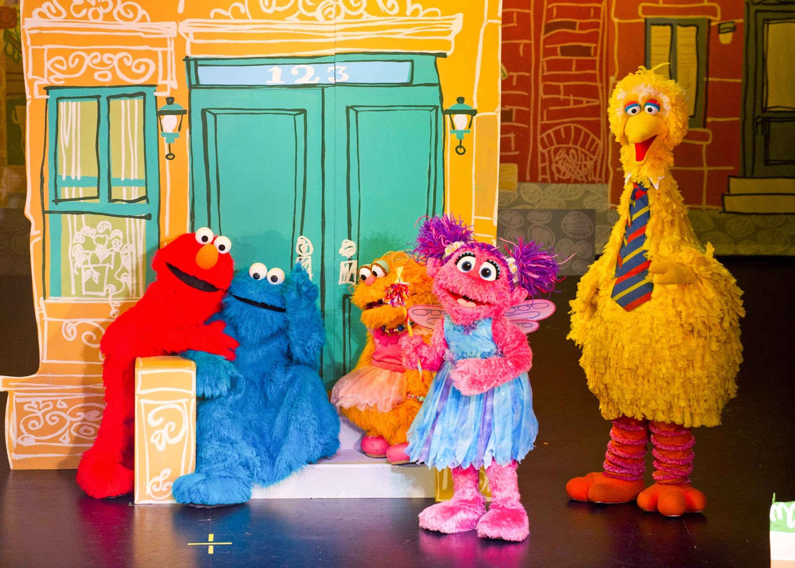  Sesame  Street  Presents Elmo  s World  Tour