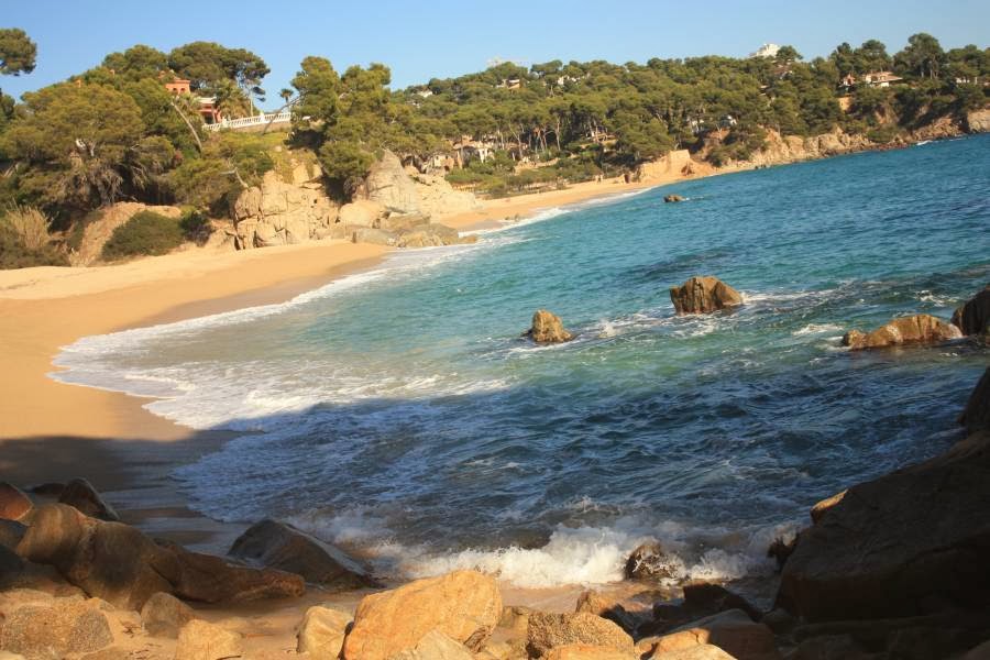COSTA BRAVA: CAMI DE RONDA IN PLATJA D'ARO ~ Beautiful places of ...