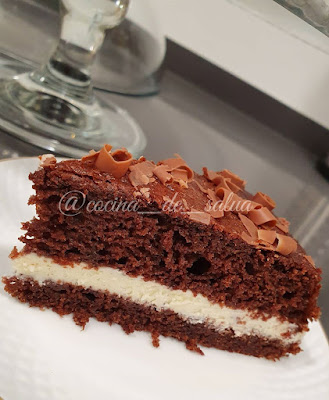 كيكة عادية ببيضتين 