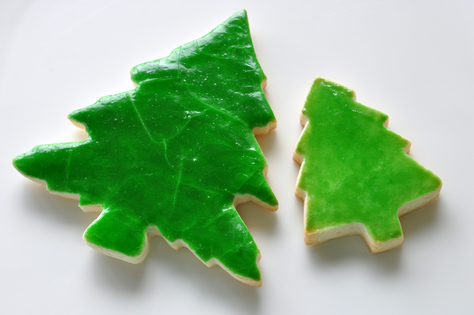 My little bakery 🌹 Christmas tree cookies...And polishglaze recipe..