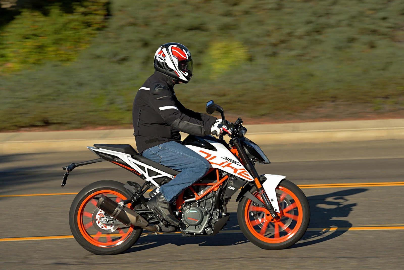 2018 KTM 390 Duke: Обзор одного дня - MotoNews. Все о мире мото