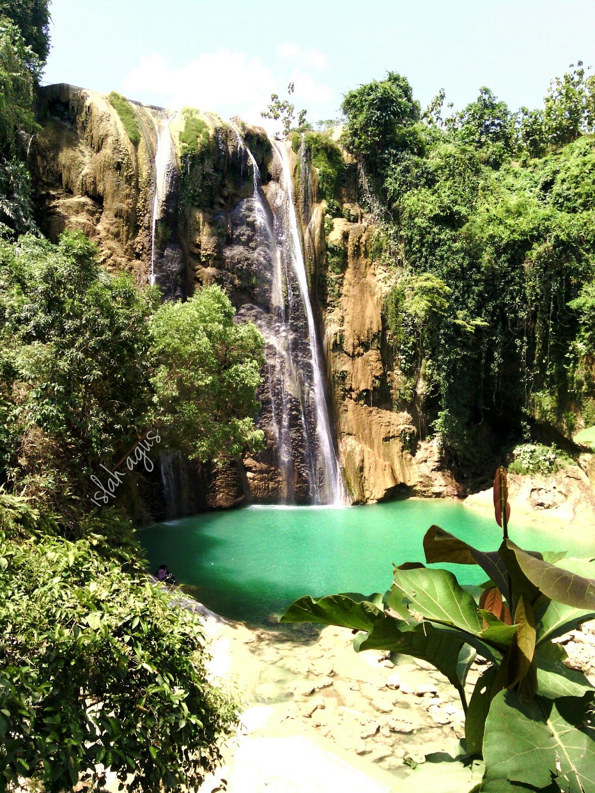 Jejak Kecilku Air Terjun Nglirip Tuban Jejak Kecilku Air Terjun Nglirip Tuban