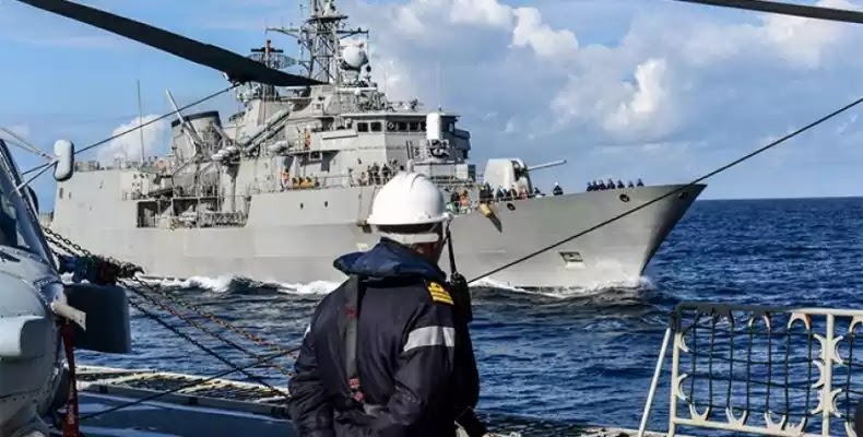 Μήνυμα ισχύος από το Πολεμικό Ναυτικό: Ο ελληνικός στόλος βγήκε στο Αιγαίο και από παντού εισβάλουν νέοι άποικοι! Μήνυμα ισχύος από το Πολεμικό Ναυτικό: Ο ελληνικός στόλος βγήκε στο Αιγαίο και από παντού εισβάλουν νέοι άποικοι!