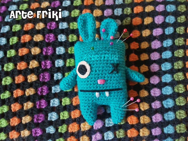 conejo amigurumi bunny mosnter monstruo crochet ganchillo