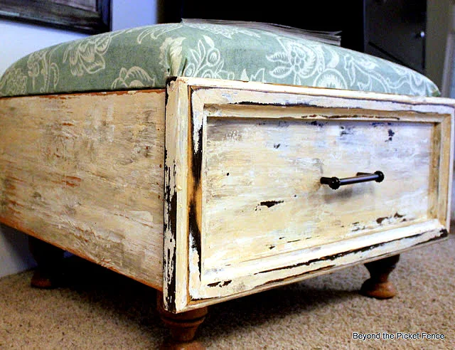 Old drawer ottoman by Beyond The Picket Fence via I Love That Junk