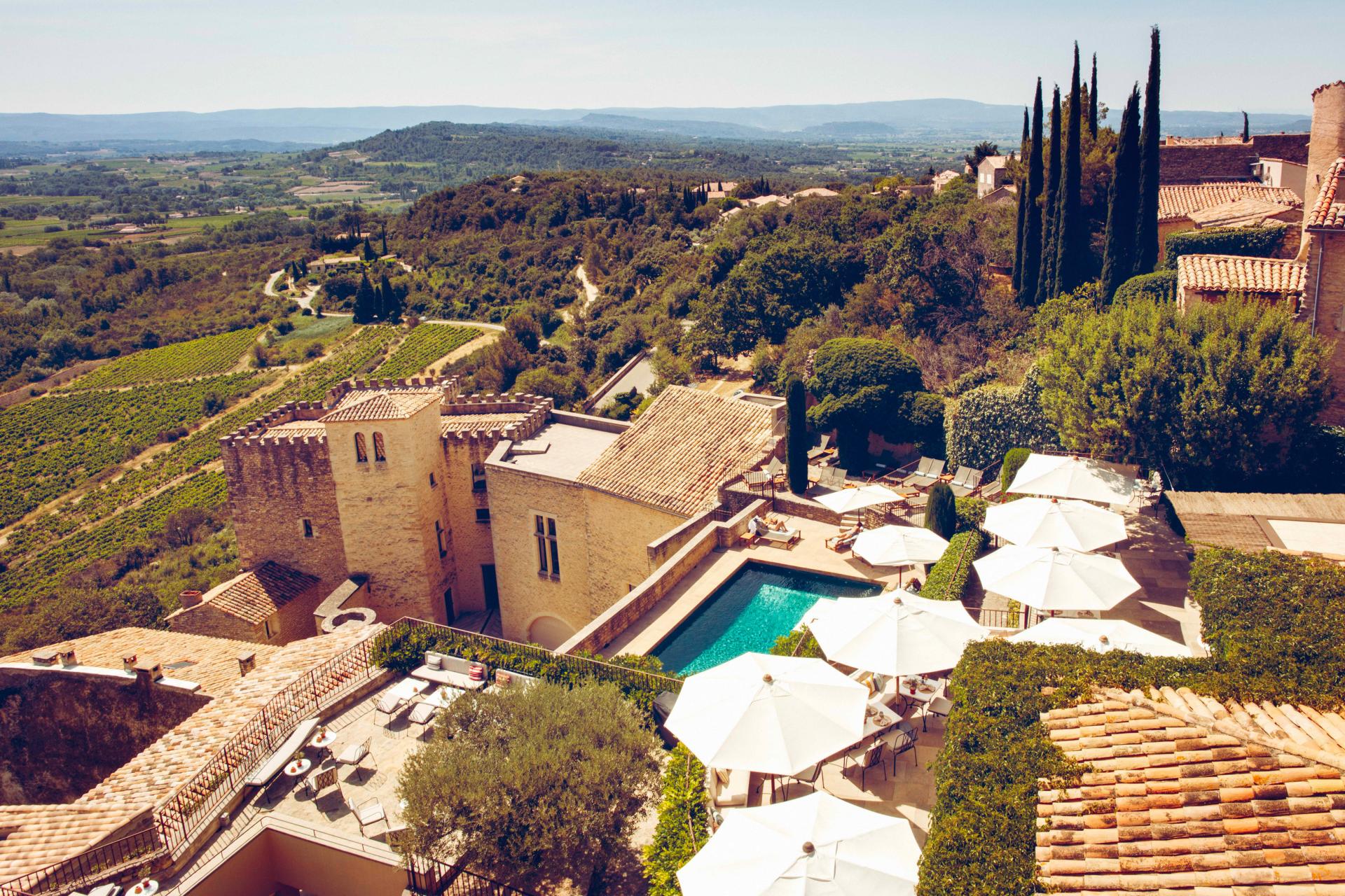 Crillon le Brave, Α hideaway in the heart of Provence