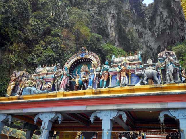 The Batu Caves Malaysia, Batu Caves, Lord Murugan, Hindu Shrine in Malaysia, Hindu deity, Thaipusam, Caves, Cave wonder in Malaysia, Malaysian Tourist Site, Travel Blog, Malaysia Travel, caves