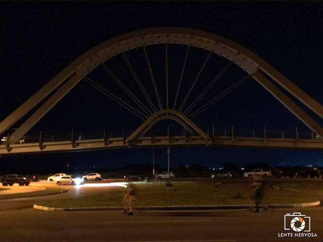 ÀS ESCURAS - Passarela no Espaço Alternativo de Porto Velho está há dias sem iluminação 4 ÀS ESCURAS - Passarela no Espaço Alternativo de Porto Velho está há dias sem iluminação