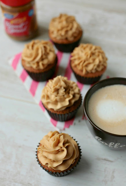 Cookie Butter Cupcakes www.goodfoodshared.blogspot.ie