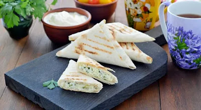 Конвертики из лаваша с творогом и сыром Lavash envelopes with cottage cheese